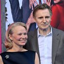 Liam Neeson a Pamela Anderson