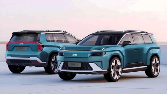 TMI i2C - indonézske auto 2025 