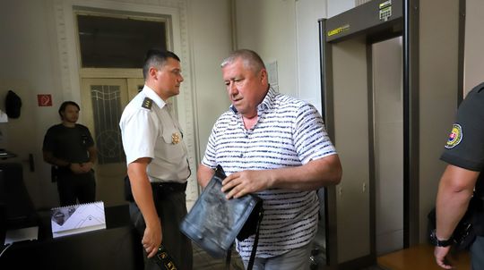 Najvyšší súd zrušil vlastný verdikt a vyhovel Suskovmu dovolaniu v prípade Dušana Kováčika