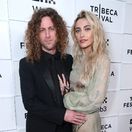 Justin Long a Paris Jackson