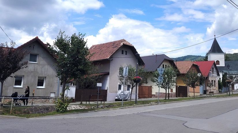 Ráztočno – obec, z ktorej pochádza desať z...