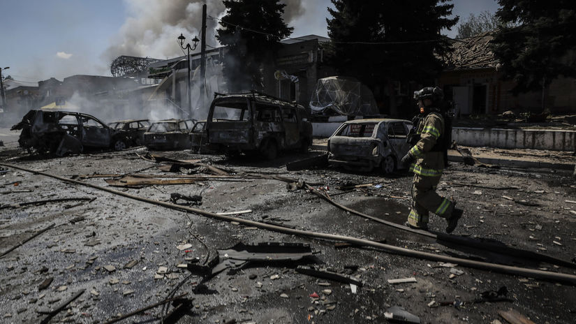 Ruský dron zasiahol 2. augusta 2025 tržnicu v...