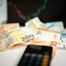 krach, bankrot, bankovky, kalkulačka, peniaze, prepočet