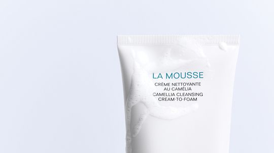 Čistiaca krémová emulzia La Mousse od Chanel,...