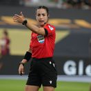 Zomrieš, rozpustíme ťa v kyseline. Rozhodkyňa po uznaní sporného gólu čelí vyhrážkam smrťou, reagoval aj šéf FIFA