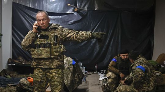 Ukrajina hlási zvrat na fronte: Syrskyj tvrdí, že dobyla spä