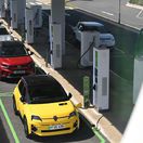 Test nabíjania elektromobilov - Auto Express 2025