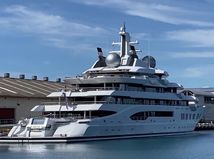 amadea superjachta