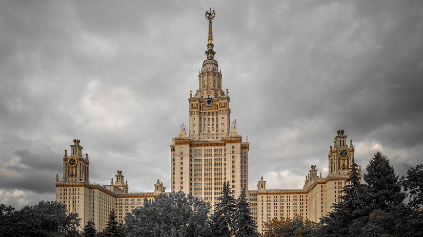 Moskovská štátna univerzita / MGU /