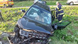 Pri čelnej zrážke dvoch osobných motorových...