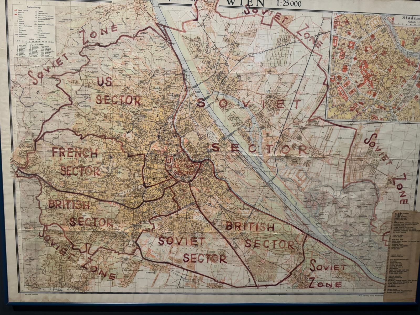 Americká mapa Viedne rozdelenej na sektory, 1945.