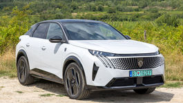 Peugeot E-3008 - test 2025