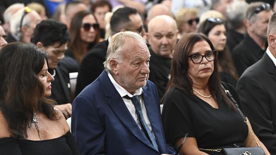 Na poslednej rozlúčke s Jiřím Krampolom sa...