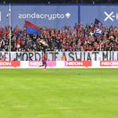 Izrael vraždí a svet mlčí! Čenstochová si transparentom zavarila. Poliakov nazývajú kolaborantmi