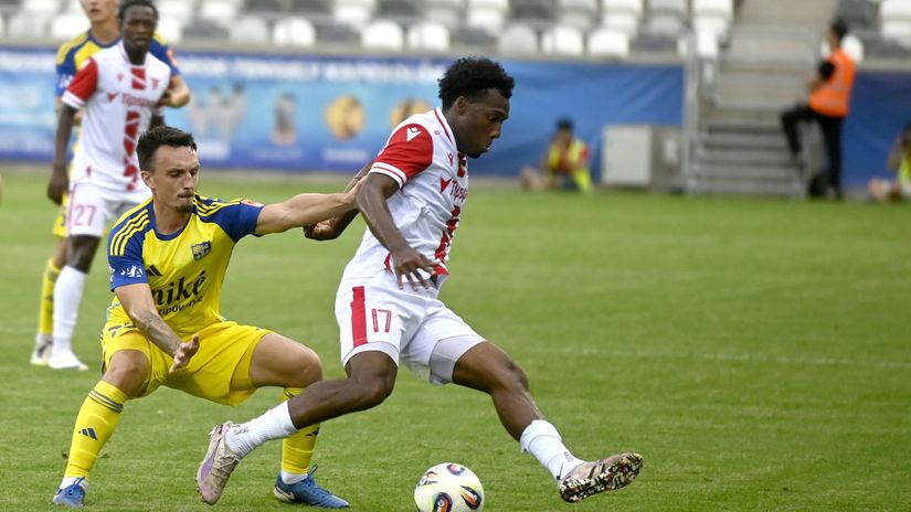 Molik Jesse Khan, Marek Zsigmund