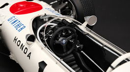 09 Honda RA272 - 1965 Mexican Grand Prix - Richie Ginther - 1.8 scale