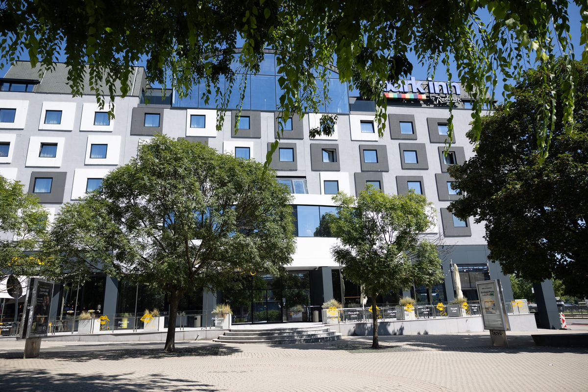 Fasáda hotel stále nie je skolaudovaná, napriek...