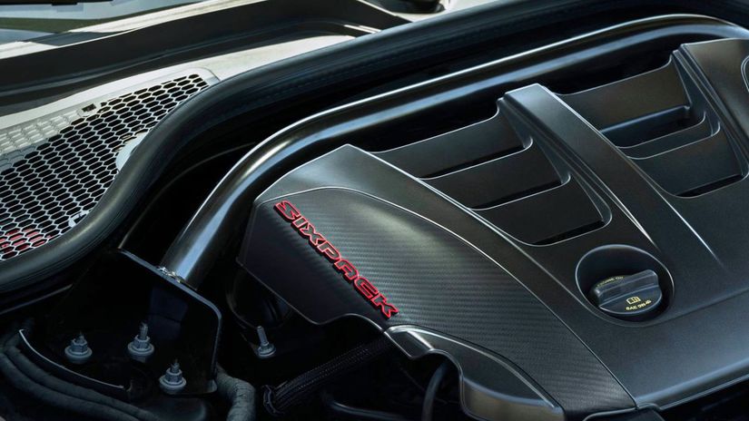 Radový 6-valec s dvojicou turbodúchadiel má vo...