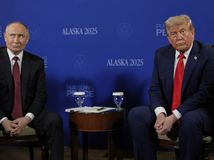 ONLINE: Trump rokuje s Putinom na Aljaške. Moskva očakáva maratón rozhovorov, šéf Bieleho domu nevylúčil predčasný odchod