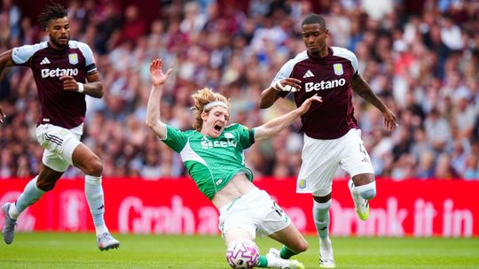 Ezri Konsa, Anthony Gordon