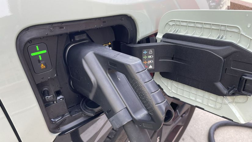 Kiu EV3 sme nabíjali na slabšom 75-kilowattovom...