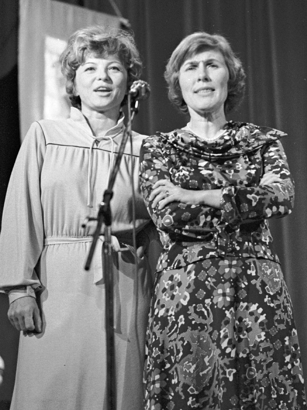 Herečka Libuše Švormová a zpěvačka Alena...