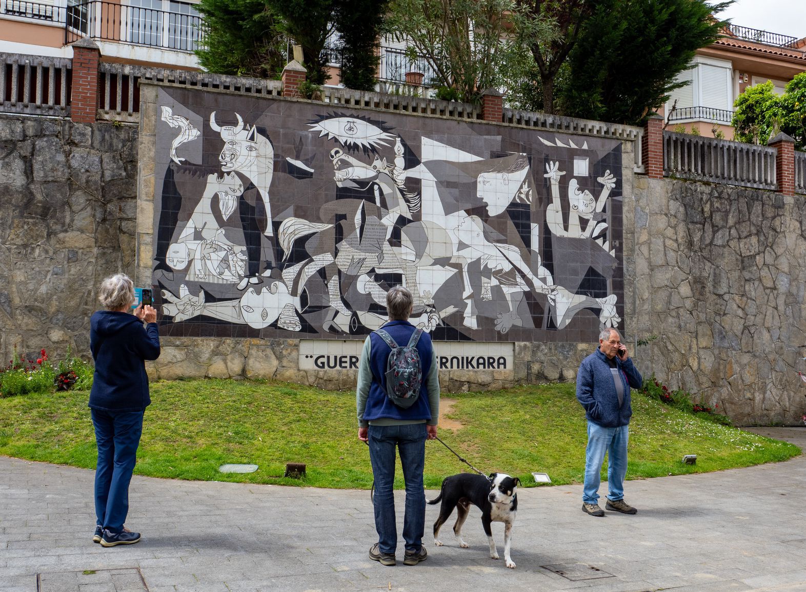 Kópia slávneho Picassovho obrazu Guernica v...