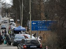UKRAJINA: Vojnov? ute?enci