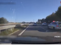 VIDEO: Žena prerazila zátarasy, zastavil ju...