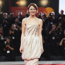 Emma Stone v kreácii Louis Vuitton