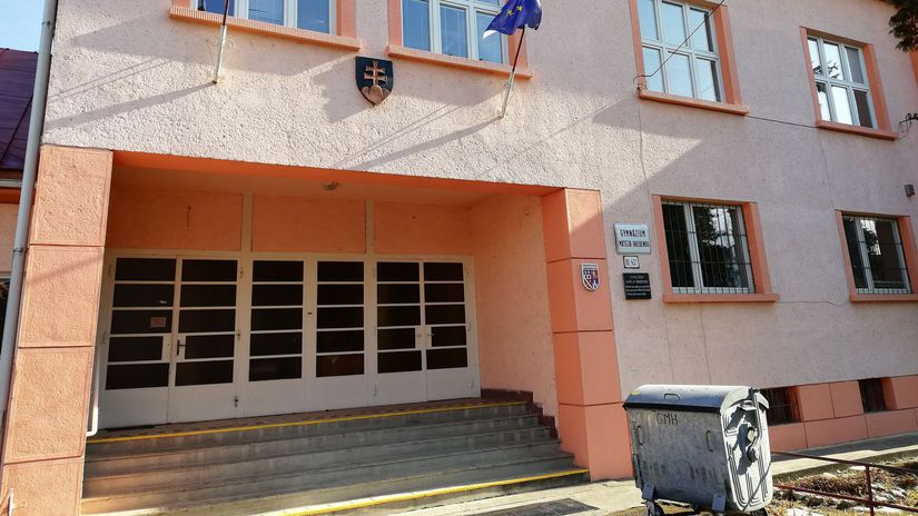 gymnázium, Hnúšťa