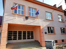 gymnázium, Hnúšťa