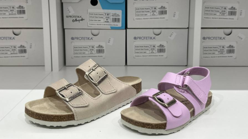 Obľúbené prezuvky pre väčšie aj menšie deti.