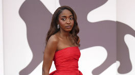 Herečka Ayo Edebiri v kreácii Chanel priniesla...