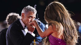 Herec George Clooney a jeho manželka Amal Clooney.