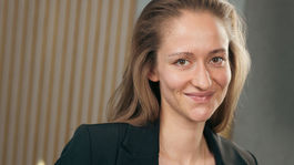 Herečka Eva Mores na návšteve redakcie Pravdy.