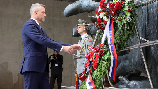 Prezident varuje: Nenávisť na Slovensku môže viesť ku skutočnej krvi. Nezničme odkaz SNP zbraňami proti sebe