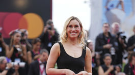 Scenáristka Nora Garrett.