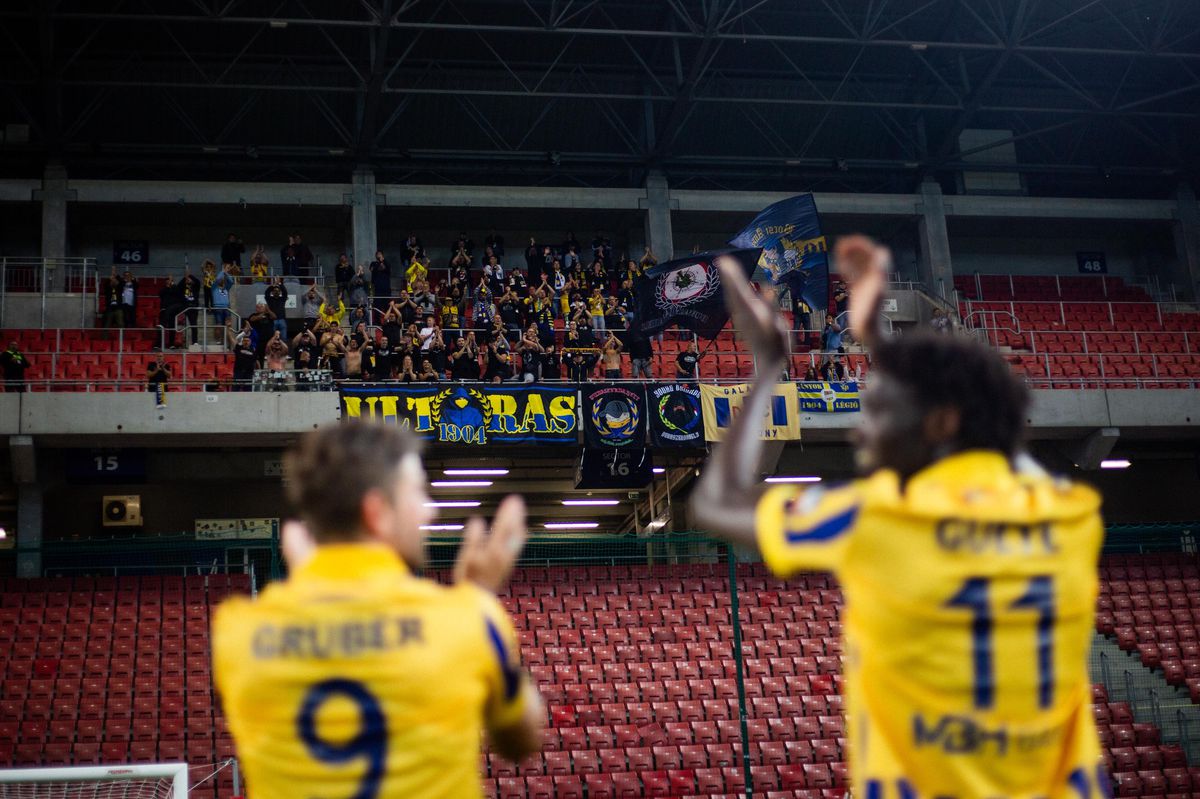 Fanúšikovia DAC v Trnave.