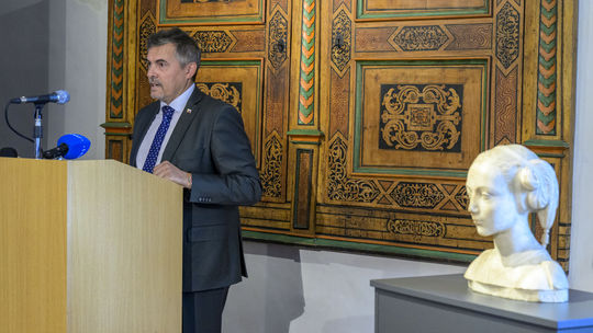 Generálny tajomník služobného úradu...