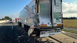 Nehoda troch kamiónov na diaľnici D1 medzi...