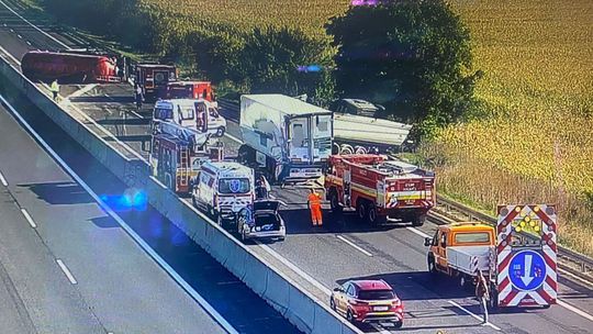 Nehoda troch kamiónov na diaľnici D1 medzi...
