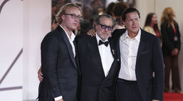 Olmo Schnabel, from left, Režisér Julian...