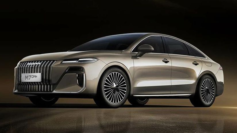 Roewe M7 DMH je modernizovaný plug-in hybrid s...