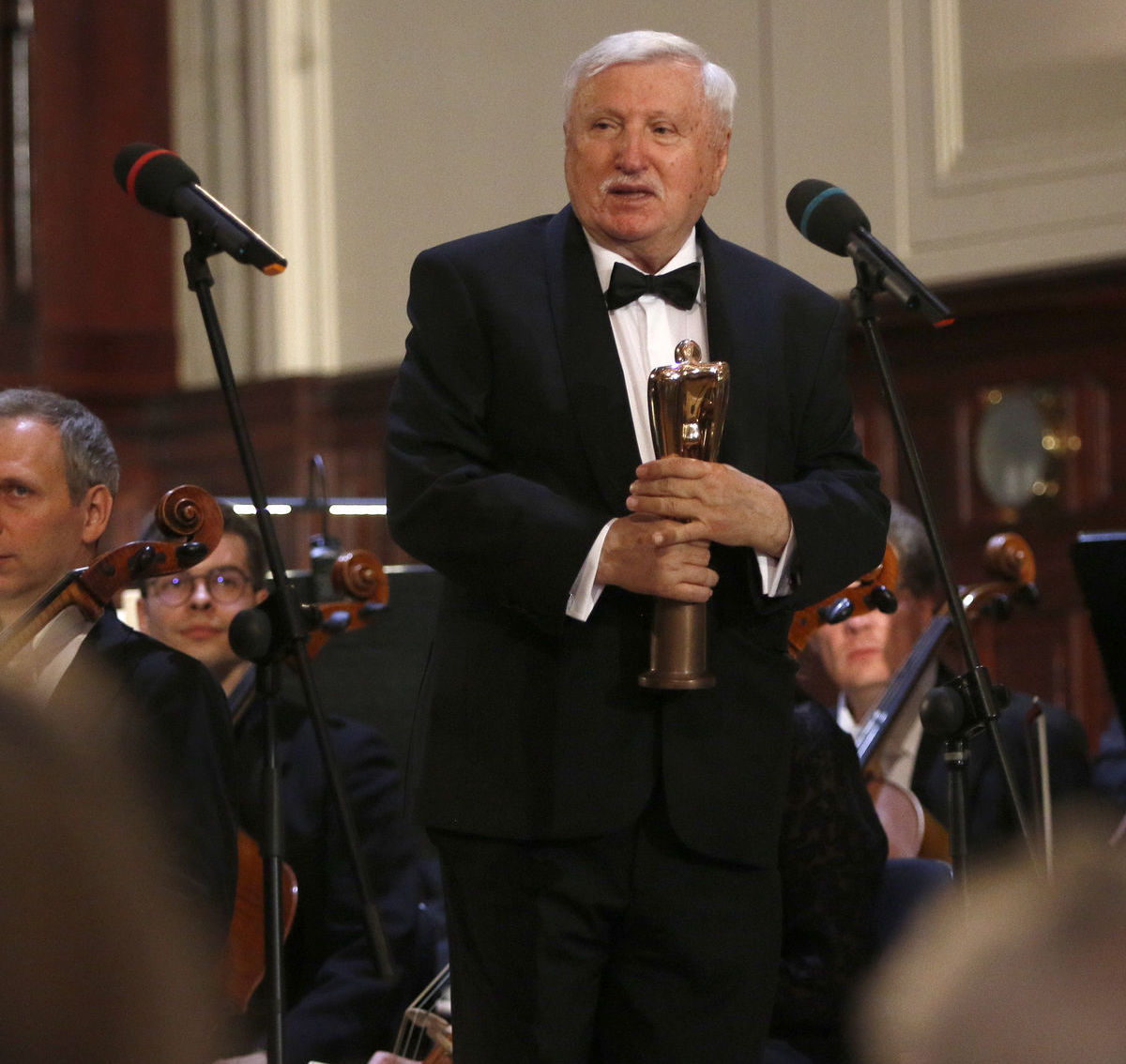 Vlani si v Prahe prevzal medzinárodnú cenu...