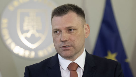 Zrýchlene a bez diskusie. Taraba pretláča zmeny v envirofonde v turborežime, podľa Szabovej porušuje zákon