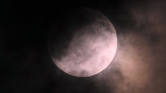 Artemis sa stáva realitou. USA spúšťajú smelý projekt jadrového reaktora na Mesiaci, Čína to pozorne sleduje