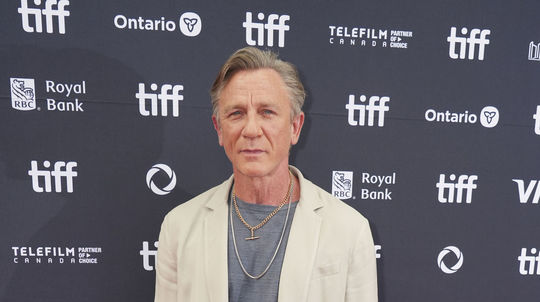 Daniel Craig na filmovej premiére v Toronte. 