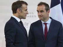 Lecornu, macron