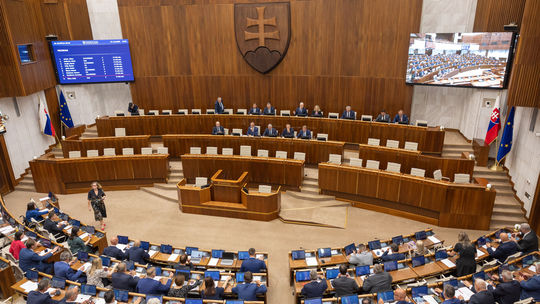 Poslanci začali schôdzu, čaká ich na nej i návrh štátneho rozpočtu